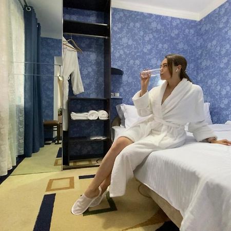 Frodo Hotel Tashkent Ngoại thất bức ảnh