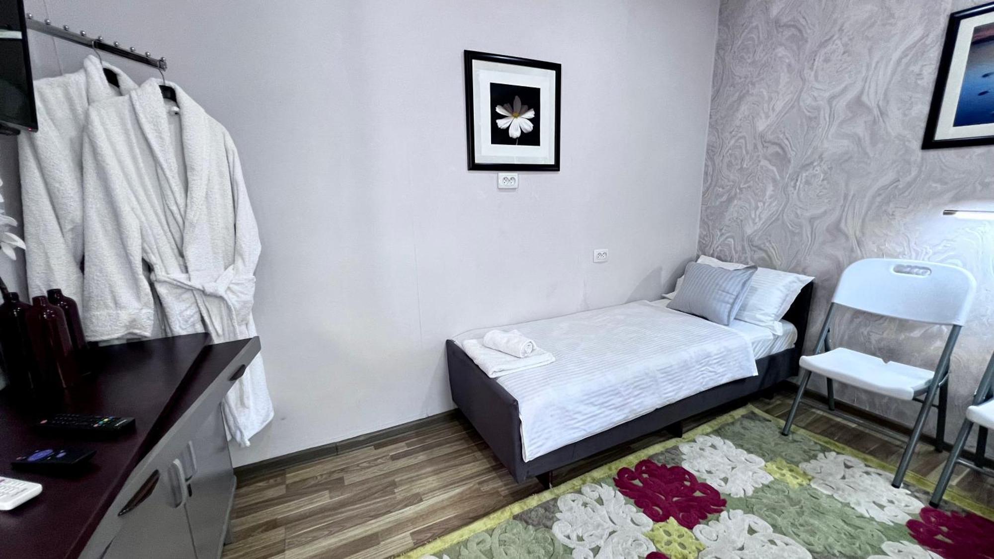 Frodo Hotel Tashkent Ngoại thất bức ảnh